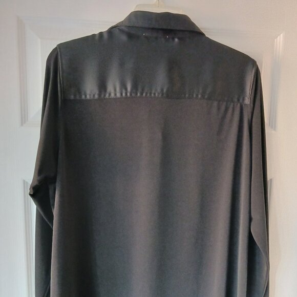 Calvin Klein Women's Button Down Black Blouse Long Sleeves Medium Pockets - Picture 2 of 8